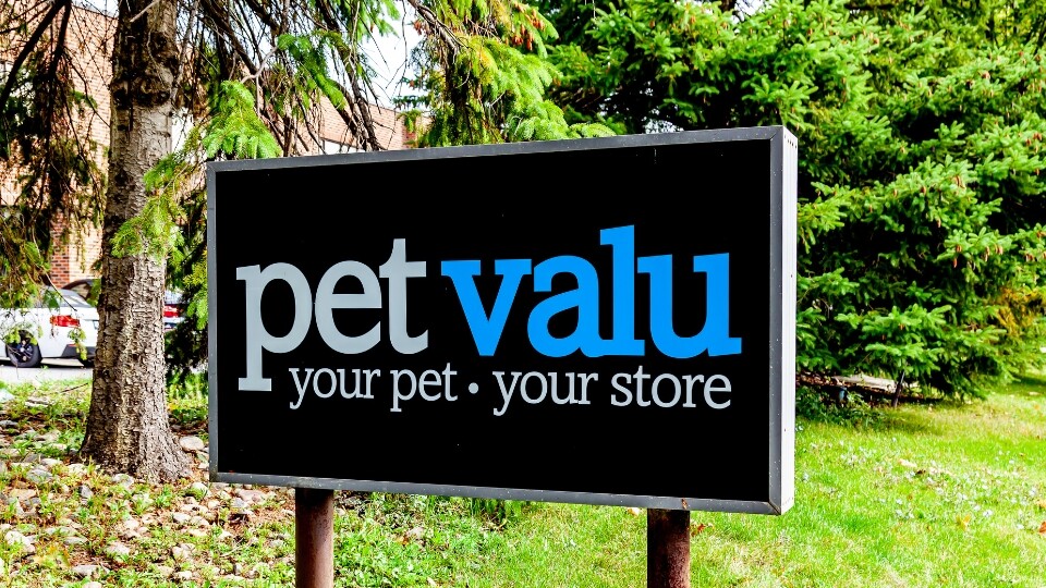 Pet Valu’s quarterly revenue climbs while sales remain flat