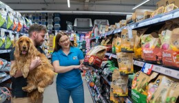 What are Belgian pet retailer Tom&Co's plans for the future?