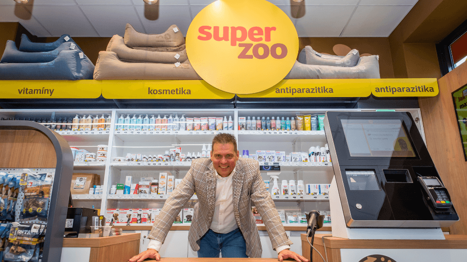 This is how the first 24/7 self-service pet store in Europe works