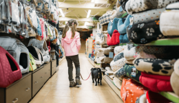 Encouraging customers to return to pet stores post-pandemic