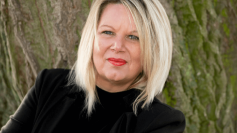 Jolanda van der Basch awarded 2021 Woman of Influence