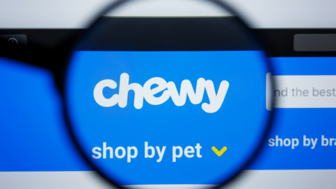 Analysis: The impact of Chewy’s expansion into Canada