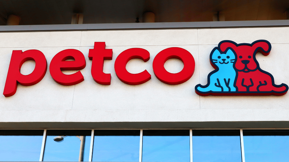 Petco unfurls new flagship store in New York