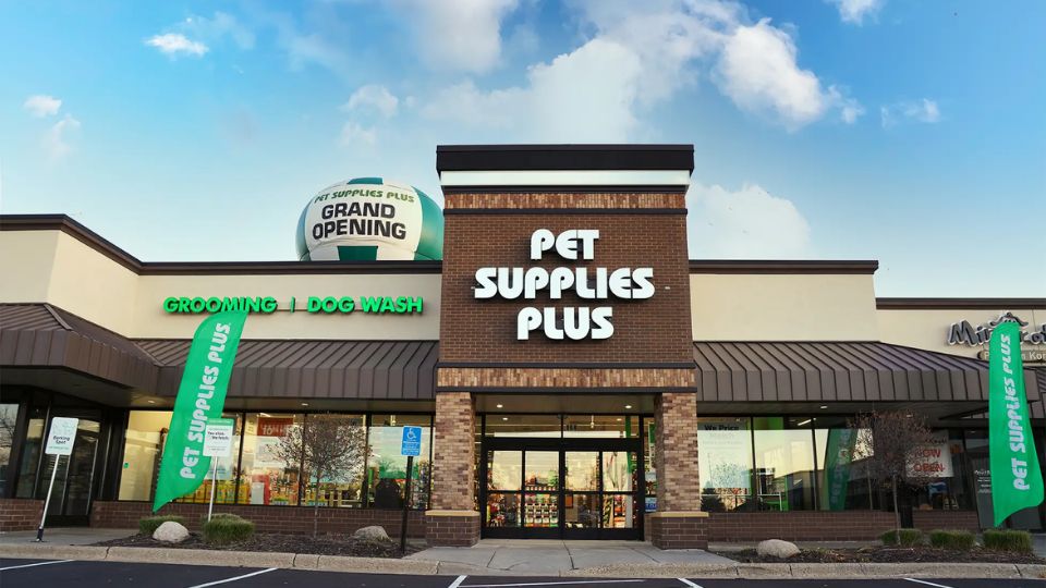 Interview with CEO of Pet Supplies Plus: “We’re seeing 20% growth in our services business”