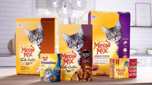 J.M. Smucker starts 2024 with 40% less pet sales