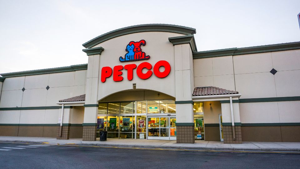 Petco announces rise in consumables and services businesses amid leadership transition