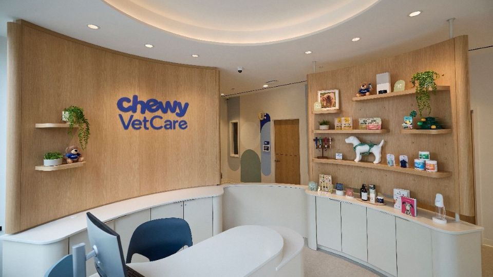 Chewy continues rollout of vet clinic network