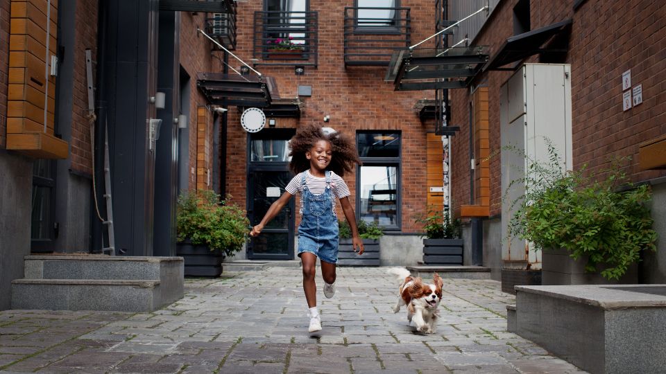 Unleashing the benefits: family dogs and children’s physical activity