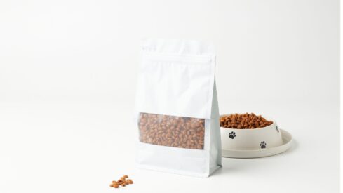 Pet food processes: extrusion vs cold press