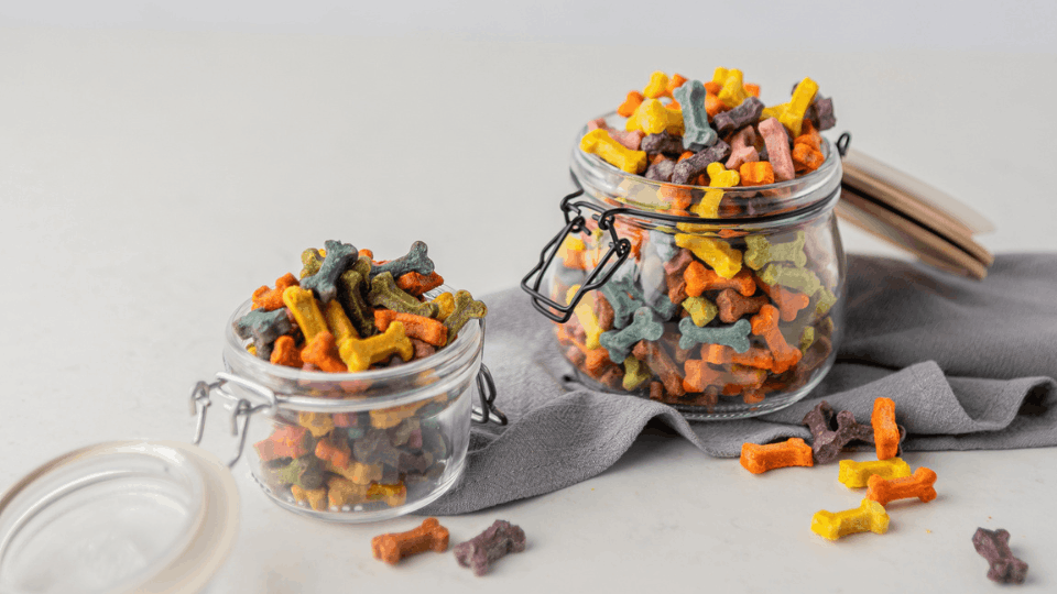 Spectacular shades with plant-based EXBERRY® ingredients