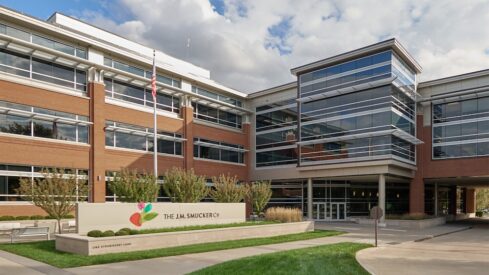 J.M. Smucker’s pet food business grows despite profit pressure
